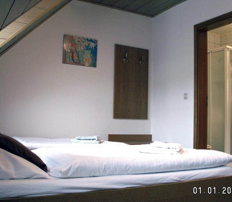 Landgasthof Zum Hirschen Hafenlohr Chambre photo